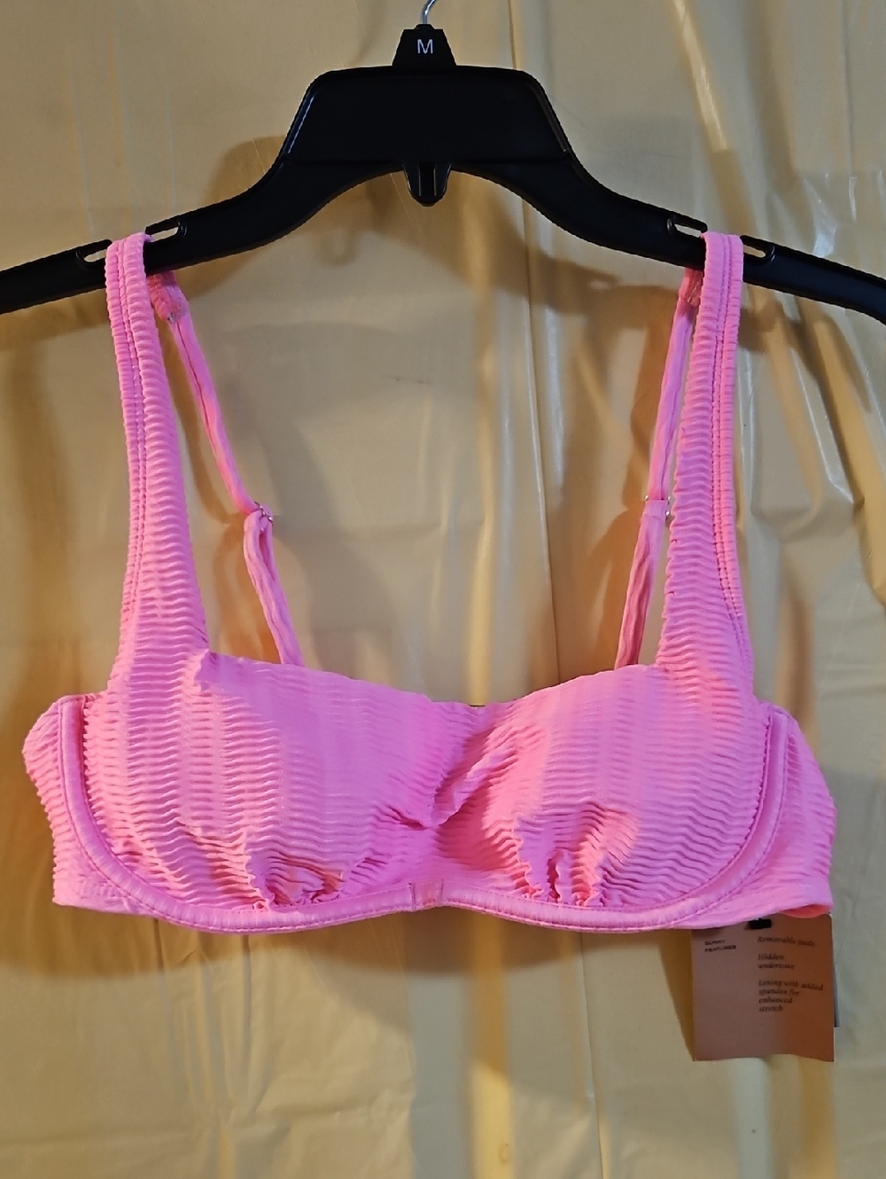 SHADE & SHORE NEON PINK BIKINI TOP: NEW WITH TAGS: SIZE 36B